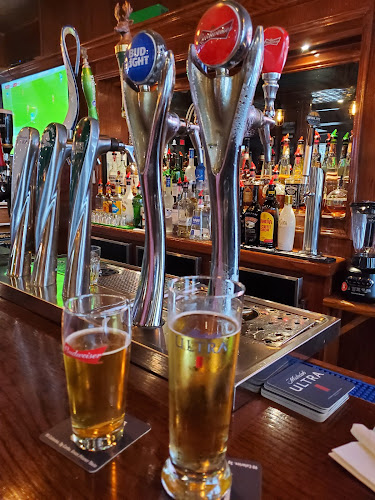 Cravin's Chill & Grill - Sarnia