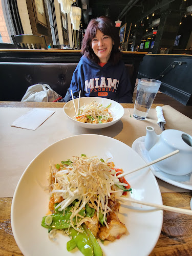 144 Front St W, Toronto, ON M5J 2L7