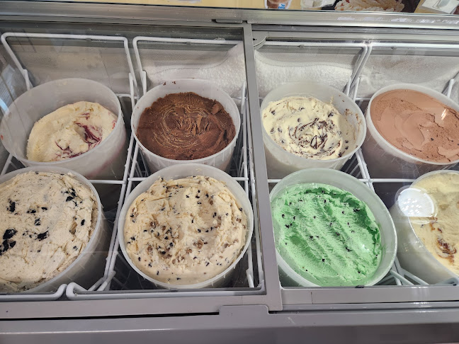 Famous ROME Ice cream - White Rock