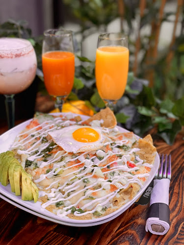 Mangos Kitchen Bar - Vancouver