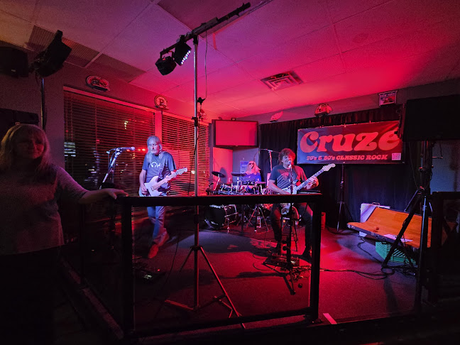 Pitcher's Sports Bar And Grill - St. Catharines