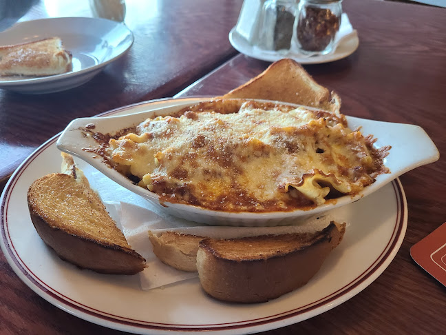 JJ's Neighbourhood Pub Calgary - Hospitality and gastronomy