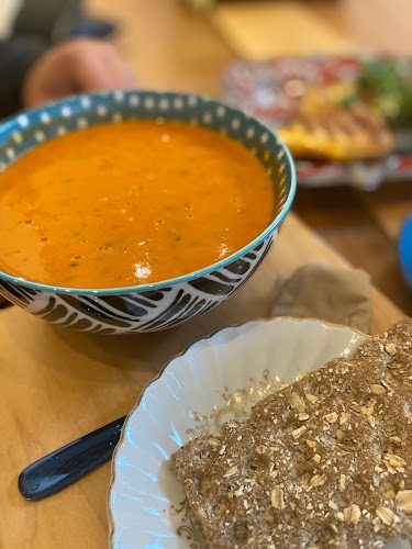 50 Queens St, Port Moody, BC V3H 2N4