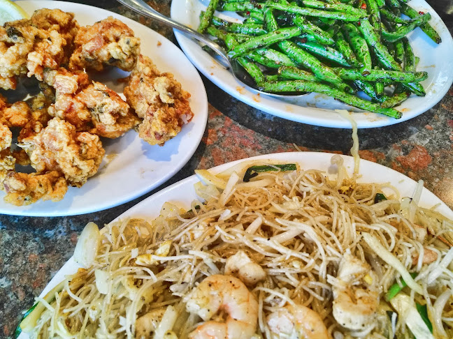 1060 Kennedy Rd, Scarborough, ON M1P 2K7