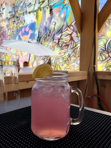 Opinii despre The Yard în Medicine Hat - Hospitality and gastronomy