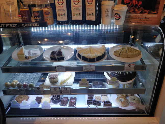 216 Oak Park Blvd, Oakville, ON L6H 7S8