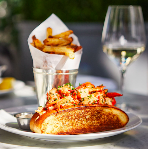 RH Courtyard Restaurant at RH Toronto - Toronto