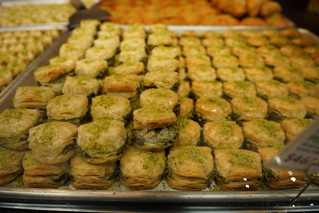 Comentarii opinii despre Crown Pastries