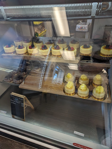 614 Coronation Blvd, Cambridge, ON N1R 3E8