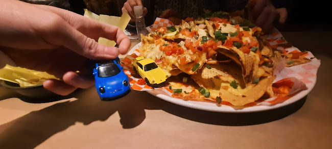 2 Bloor St E, Toronto, ON M4W 1A8