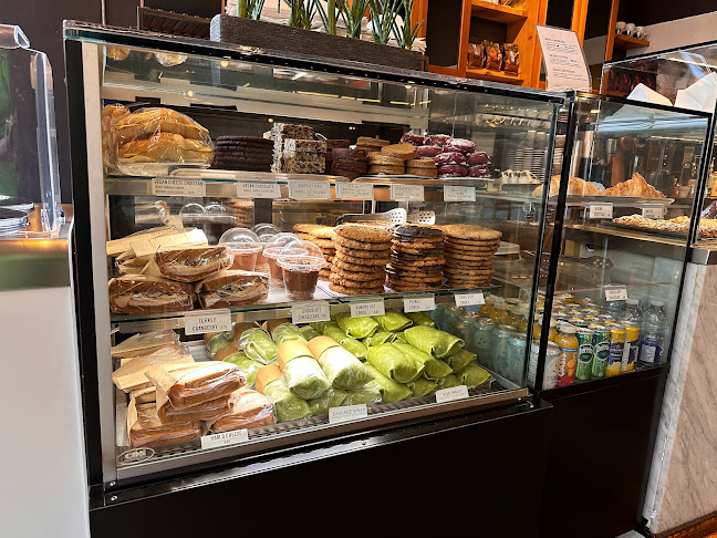 10 Water St, Vancouver, BC V6B 1A4