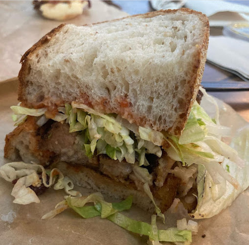 100 King St Unit D, Winnipeg, MB R3B 0P6