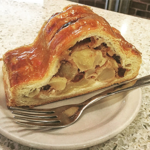 718 Fort St, Victoria, BC V8W 1H2