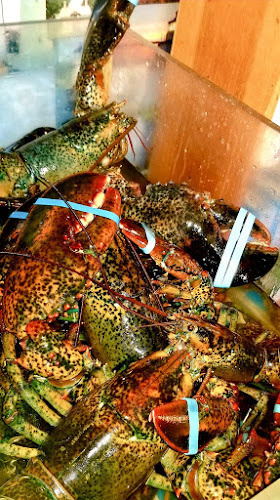 Comentarii opinii despre Taylor's Fish Fruit & Vegetable Market