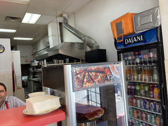 Opinii despre Dunbar Pizza & Indian Food în Vancouver - Hospitality and gastronomy