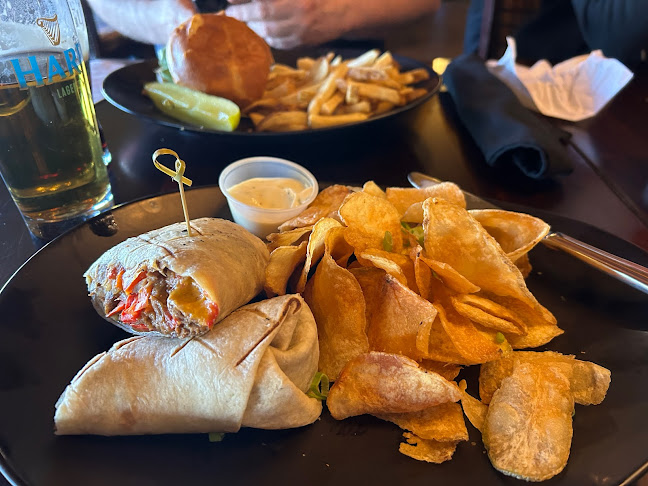 Doc Magilligan's Restaurant & Irish Pub - Niagara Falls