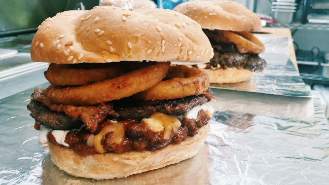 Comentarii opinii despre George's Kitchen + Ice Cream