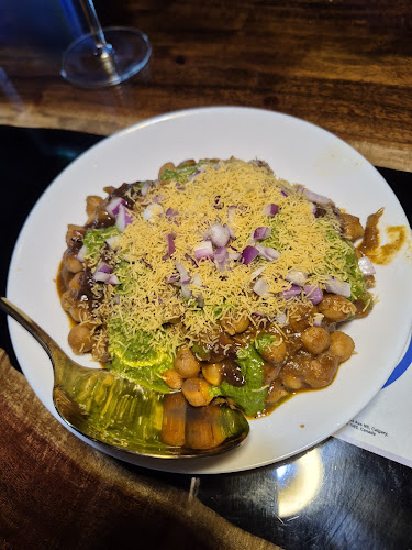 Opinii despre DC Pizza Bistro & Indian Restaurant în Calgary - Hospitality and gastronomy