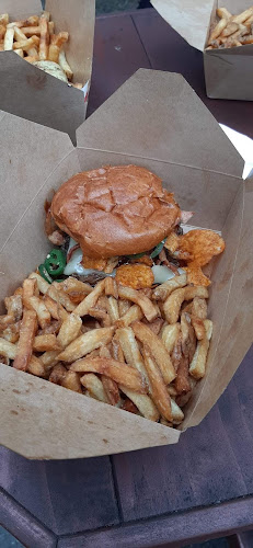 Opinii despre Johnny & Mae's Food Truck în St. John's - Hospitality and gastronomy