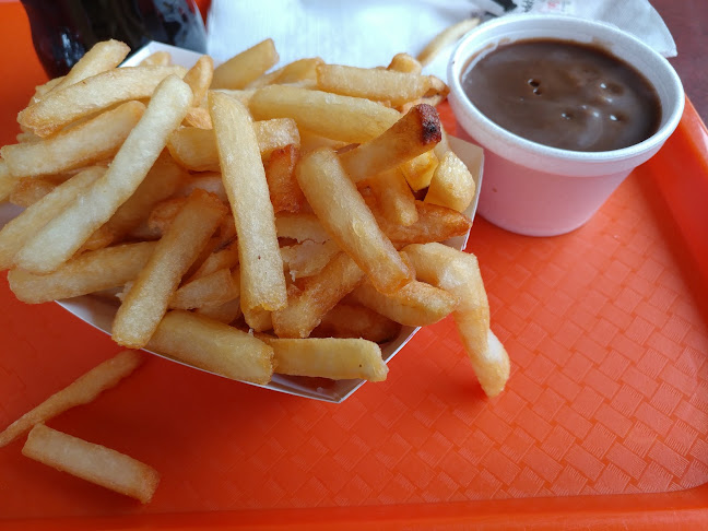 1536 Main St W, Hamilton, ON L8S 1E4