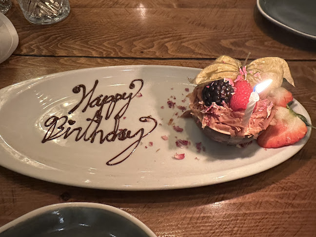 475 Howe St, Vancouver, BC V6B 2B3