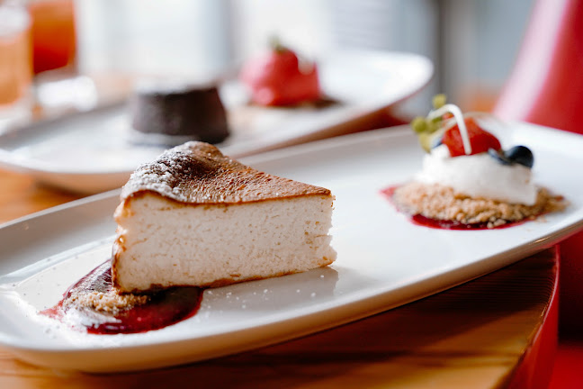 Opinii despre District Bar Restaurant Vancouver în Vancouver - Hospitality and gastronomy