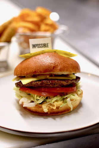 Opinii despre Blaze Gourmet Burgers | Dine-in Takeout and Catering în Vancouver - Hospitality and gastronomy