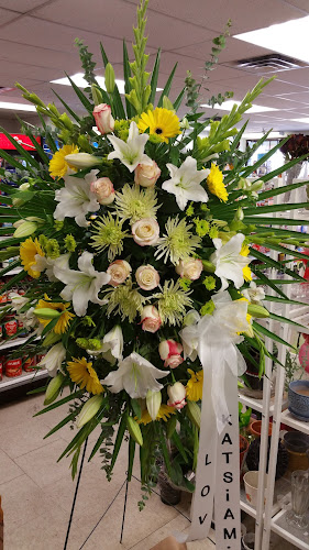 Maillardville Market 152 - Hospitality and gastronomy