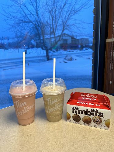 Opinii despre Tim Hortons în Whitehorse - Hospitality and gastronomy