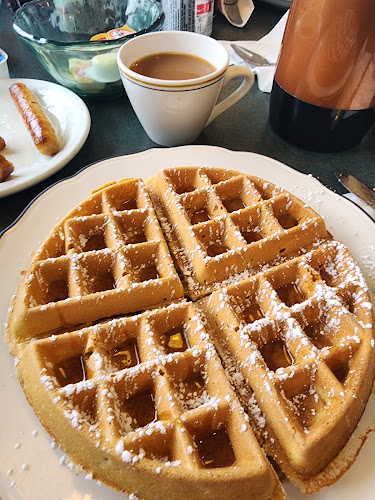 Opinii despre Continental Pancake House & Family Restaurant în Niagara Falls - Hospitality and gastronomy