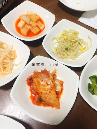 14916 104 Ave, Surrey, BC V3R 1M8