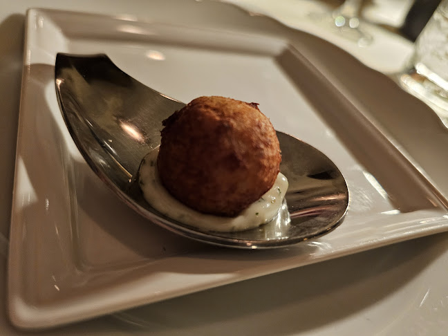 Opinii despre Bacchus Restaurant & Lounge în Vancouver - Hospitality and gastronomy