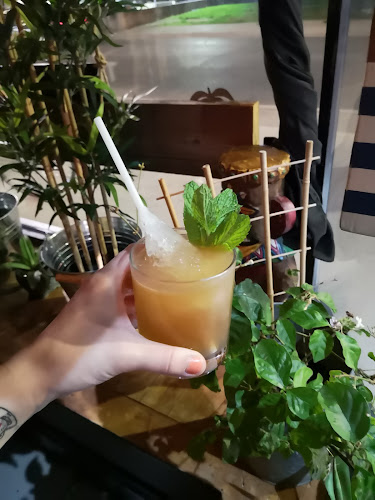 Opinii despre The Grand Surf Lounge în Kitchener - Hospitality and gastronomy