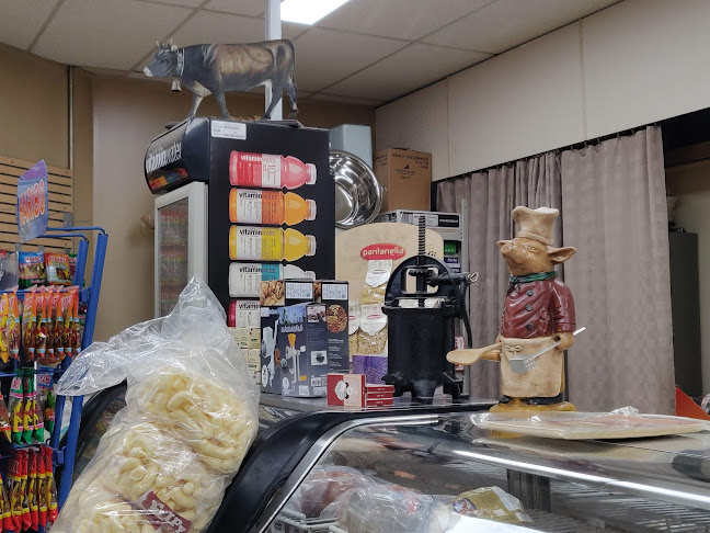 2228 Ave C North, Saskatoon, SK S7L 6C4