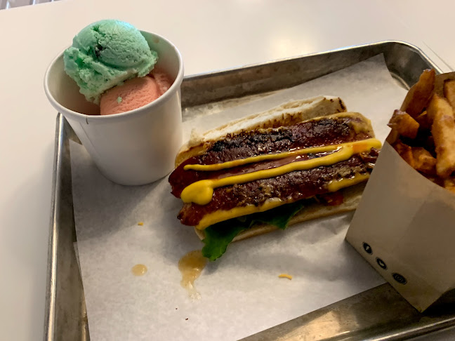 The Burger's Priest - Hospitality and gastronomy