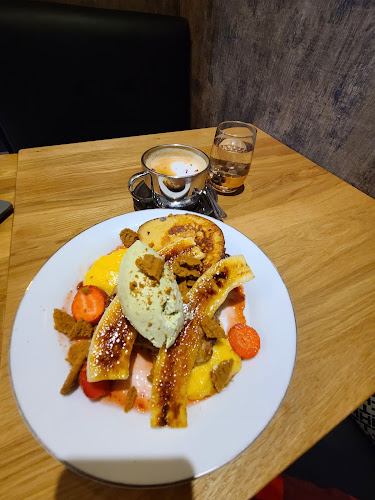 795 1 Ave SW, Calgary, AB T2P 5N1