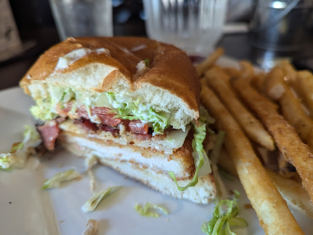 50 North Pub & Eatery - Hospitality and gastronomy