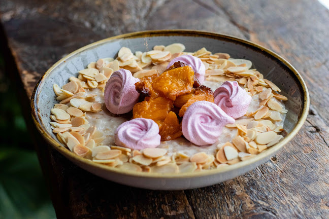 Oat Couture Oatmeal Cafe (Bank) - Ottawa