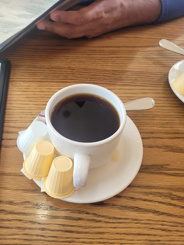 Opinii despre Orchard Family Restaurant (All Day Breakfast) în Mississauga - Hospitality and gastronomy