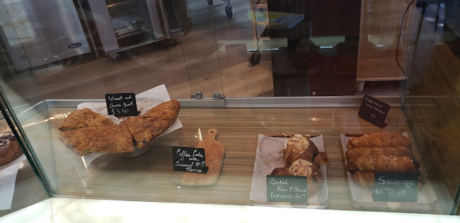 Comentarii opinii despre Small Victory Bakery