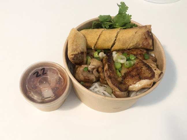 Chi's Spring Rolls - Hospitality and gastronomy