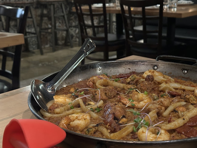 230 Commerce Valley Dr E #2, Thornhill, ON L3T 7Y3