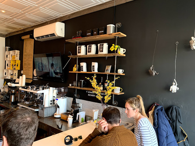 Comentarii opinii despre Haute Coffee