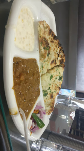 Opinii despre Doaba Sweets & Restaurant în Brampton - Hospitality and gastronomy