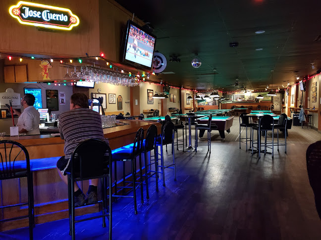 Classics Billiards Bar & Grill - Hospitality and gastronomy