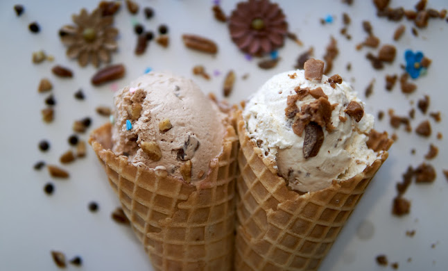 18-200 Meadowood Dr, Winnipeg, MB R2M 5G3