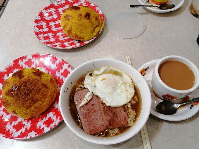 Comentarii opinii despre Hawaii Bakery & Tea House