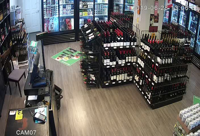 Comentarii opinii despre Marine Drive Liquor Store