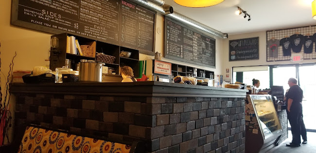 Comentarii opinii despre The Underground Cafe