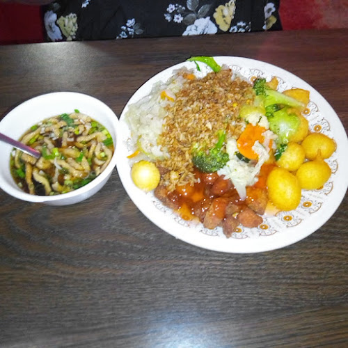 Opinii despre Oriental Pearl Restaurant în Portage la Prairie - Hospitality and gastronomy